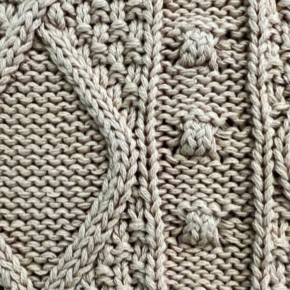 Double Zero Camel Cable Knit Sweater Vest - Picture 5 of 9